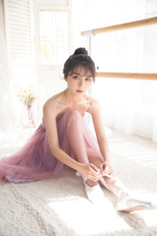 藏宝阁未满十八岁显示